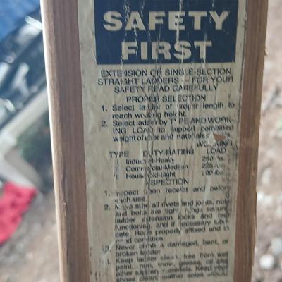 Wood Folding extension ladder