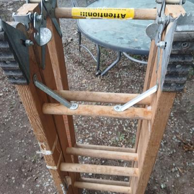 Wood Folding extension ladder