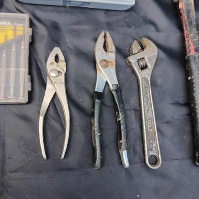 HAND TOOLS