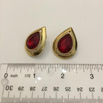 Vintage gold tone , teardrop, red ruby, rhinestone statement earrings