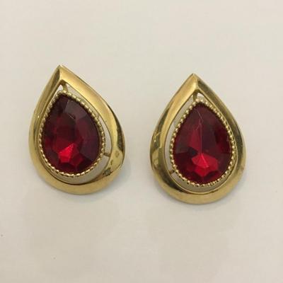 Vintage gold tone , teardrop, red ruby, rhinestone statement earrings