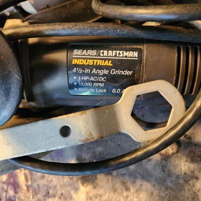 Lot of 3 Power Tools Craftsman 4.5" Angle Grinder, Black & Decker Corded Circular Saw, Craftsman Sander/ Polisher