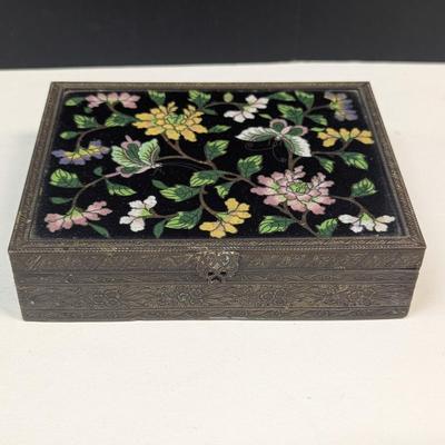 Sale Photo Thumbnail #478: Vintage Hinged Fabric Butterflies & Flowers Storage Box