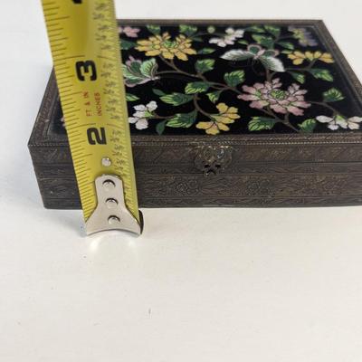 Sale Photo Thumbnail #485: Vintage Hinged Fabric Butterflies & Flowers Storage Box