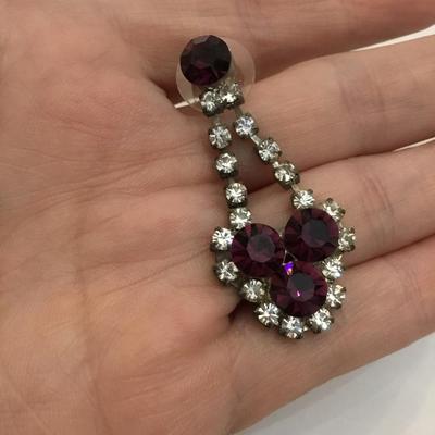 Beautiful, vintage, silver toned, crystal rhinestone, dark plum, purple drop dangle earrings