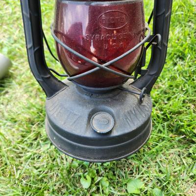 Dietz Little Wizard Railroad Lantern Red Globe Loc Nob
