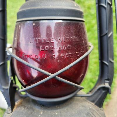 Dietz Little Wizard Railroad Lantern Red Globe Loc Nob