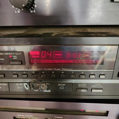 Yamaha Natural Sound Amplifier a-17 , Compact Disc Player CDx-520 , Tuner T-2 , with 1 Bose Speaker + 2 Bullet Tweeters
