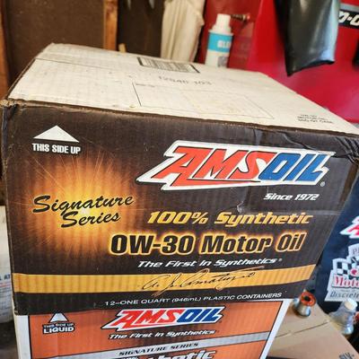 Case of AMSOIL 100% Synthetic Motor Oil 0W-30 12- 1 Qt 379