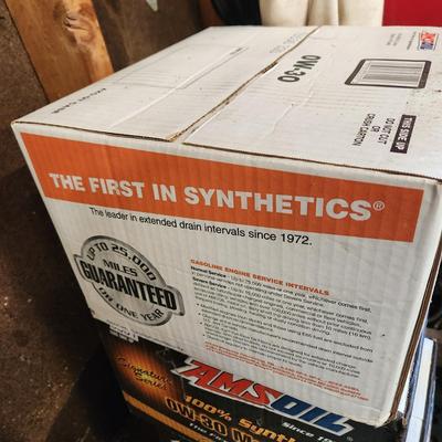 Case of AMSOIL 100% Synthetic Motor Oil 0W-30 12- 1 Qt 382