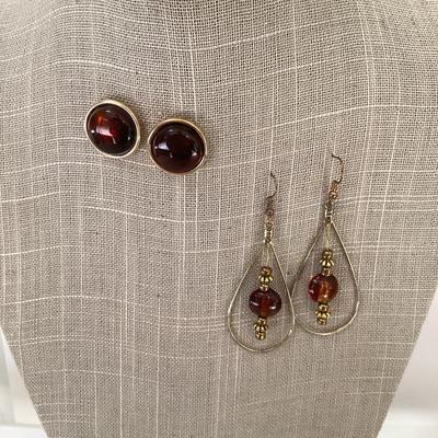 Two pairs of earrings