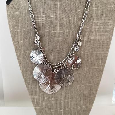 Silver tone necklace