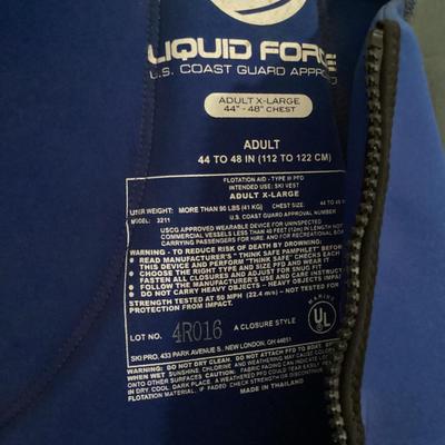 Liquid Force ski vest XL 44-48 inch