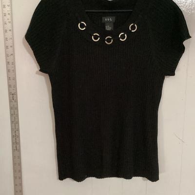 RQT short sleeve black sweater w neck detail XL