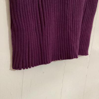 August silk purple 3/4 sleeve sweater L v neck with lace detail