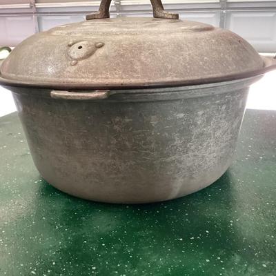 Aluminum Dutch Oven