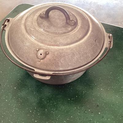 Aluminum Dutch Oven