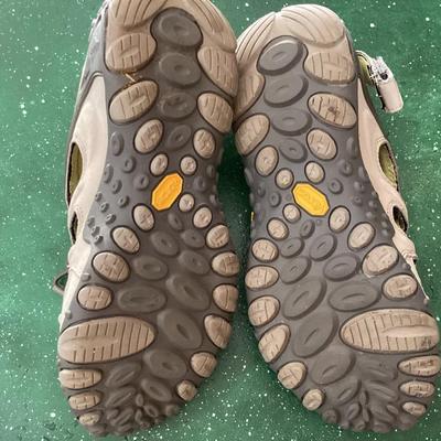 Merrell Air cushion adjustable sandals US 8.5 women's merrell air cushion adjustable sandals US 8.5 women's