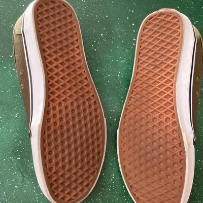 Men's brown vans size 10 pop cush style