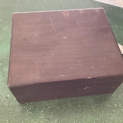 wooden keepsake box with hinged fitted lid