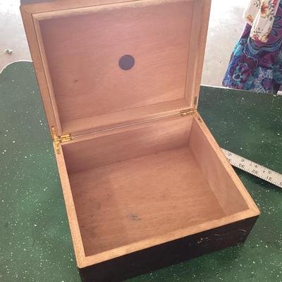 wooden keepsake box with hinged fitted lid