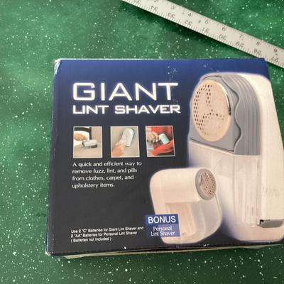 giant lint shaver