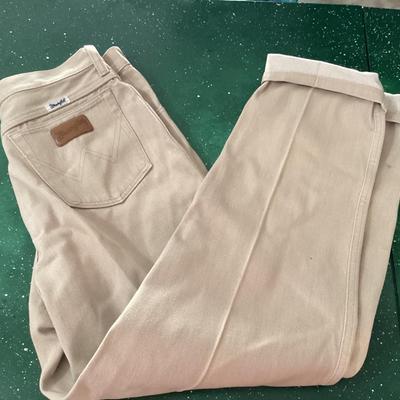 women's wrangler tan jeans 9/10 x 32