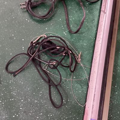 sun blaster plant lights 24 x 17 with hanging accessories
