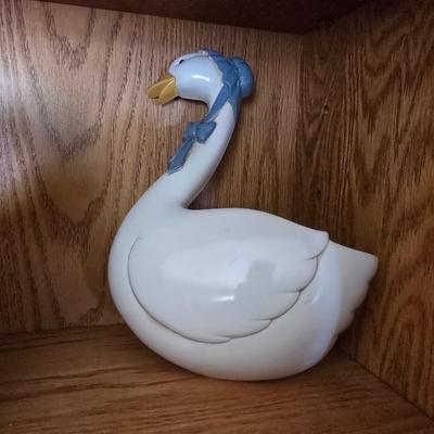 Household knickknacks Geese - alarm clock - vase with flowers and more