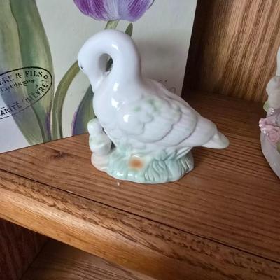Angel Figurine, Swan, Pink Art blown Glass Vase & Floral Decor