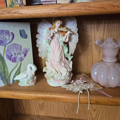 Angel Figurine, Swan, Pink Art blown Glass Vase & Floral Decor