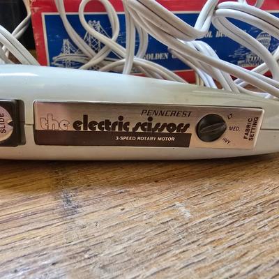 Sewing starter kit - needles - electric scissors - booklets- buttons - thread and much more