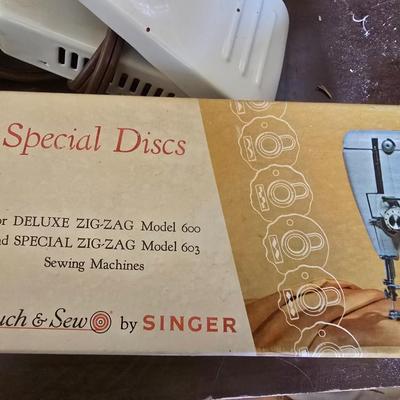 Singer Slant-o-Matic 503 special Sewing machine and Buttonholer and other accessories