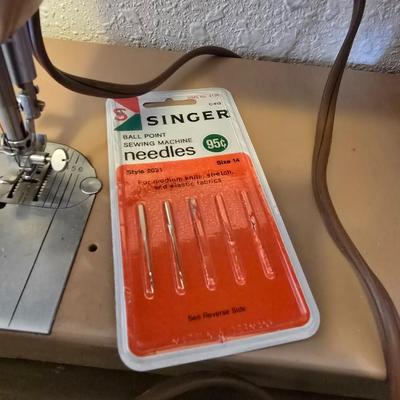 Singer Slant-o-Matic 503 special Sewing machine and Buttonholer and other accessories
