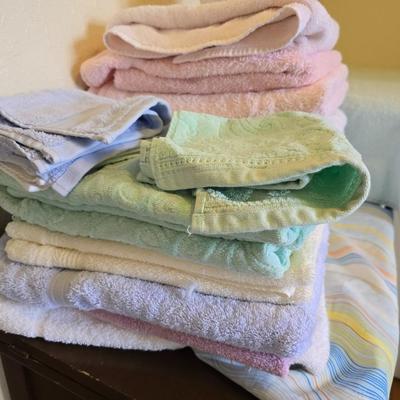 Bathroom Towels and shower curtain