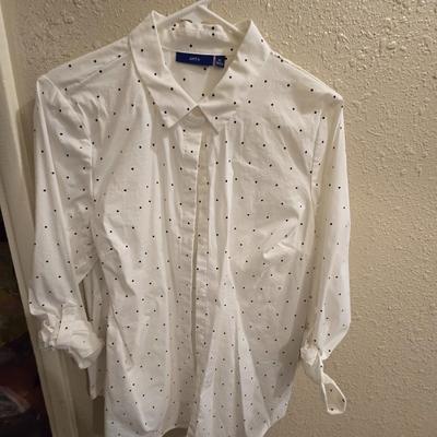 Women's tops - Liz Claiborne - apt 9 - dip
