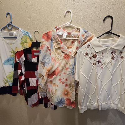 Women's tops - All of them are Alfred Dunner -