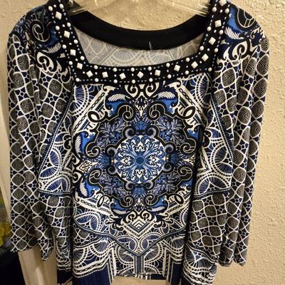 Women's short & mid-sleeve shirts - no tags