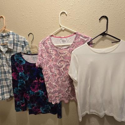 Women's shirts - All Croft and Barrow - Great brand!