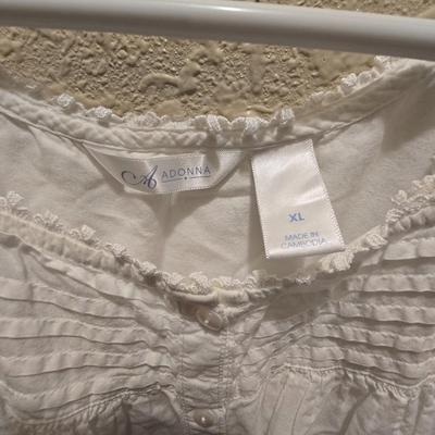 Nightgowns for spring and summer