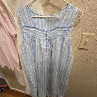 Nightgowns for spring and summer
