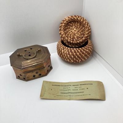 LOT 74: Trinkets and Trinket Holders - Brass Cricket Box, Handcrafted Trinket Basket, Occupied Japan Miniature Pottery, Roosters and...