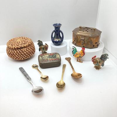 LOT 74: Trinkets and Trinket Holders - Brass Cricket Box, Handcrafted Trinket Basket, Occupied Japan Miniature Pottery, Roosters and...