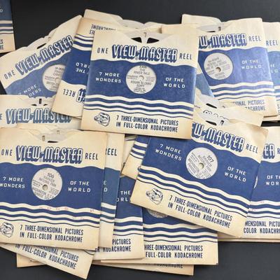 LOT 89: View Master Junior Projector & Wonders of the World Slides including Succulent Plants in Original Box-W. Taylor Marshall