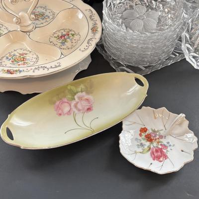 LOT 93: Floral China & Etched Crystal Collection: Mikori Ware, Barvaria & Others