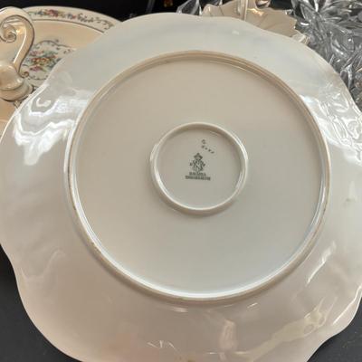 LOT 93: Floral China & Etched Crystal Collection: Mikori Ware, Barvaria & Others