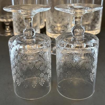 LOT 98: Vintage Rosenthal "Romance" Crystal Collection: Set of 12 Stemware (4.5")