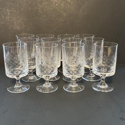 LOT 98: Vintage Rosenthal "Romance" Crystal Collection: Set of 12 Stemware (4.5")