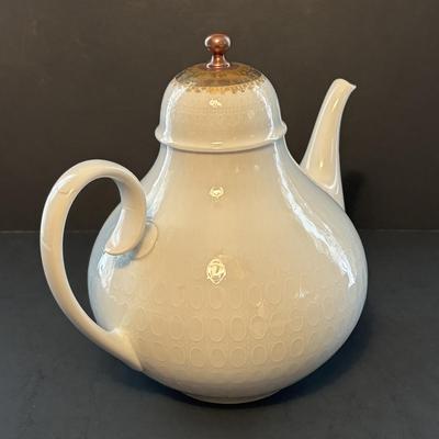 LOT Vintage Rosenthal "Romance" Collection: Teapot, 6 Cups & Saucers