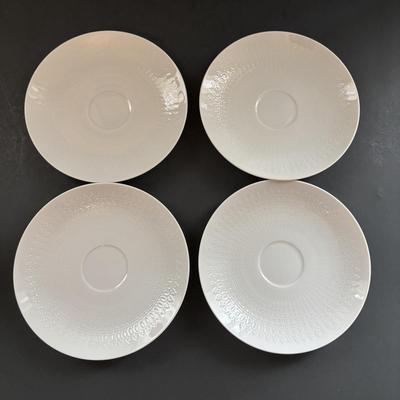LOT 101: Vintage Rosenthal "Romance" Collection: Coffee/Teapot, 6 Teacups & 4 Saucers